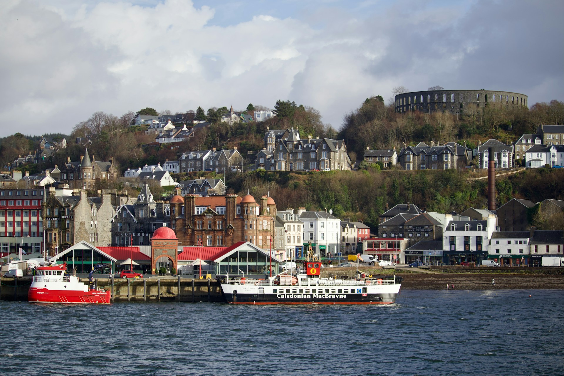 Things to Do in Oban, Scotland: Seafood, Castles & Island Hopping